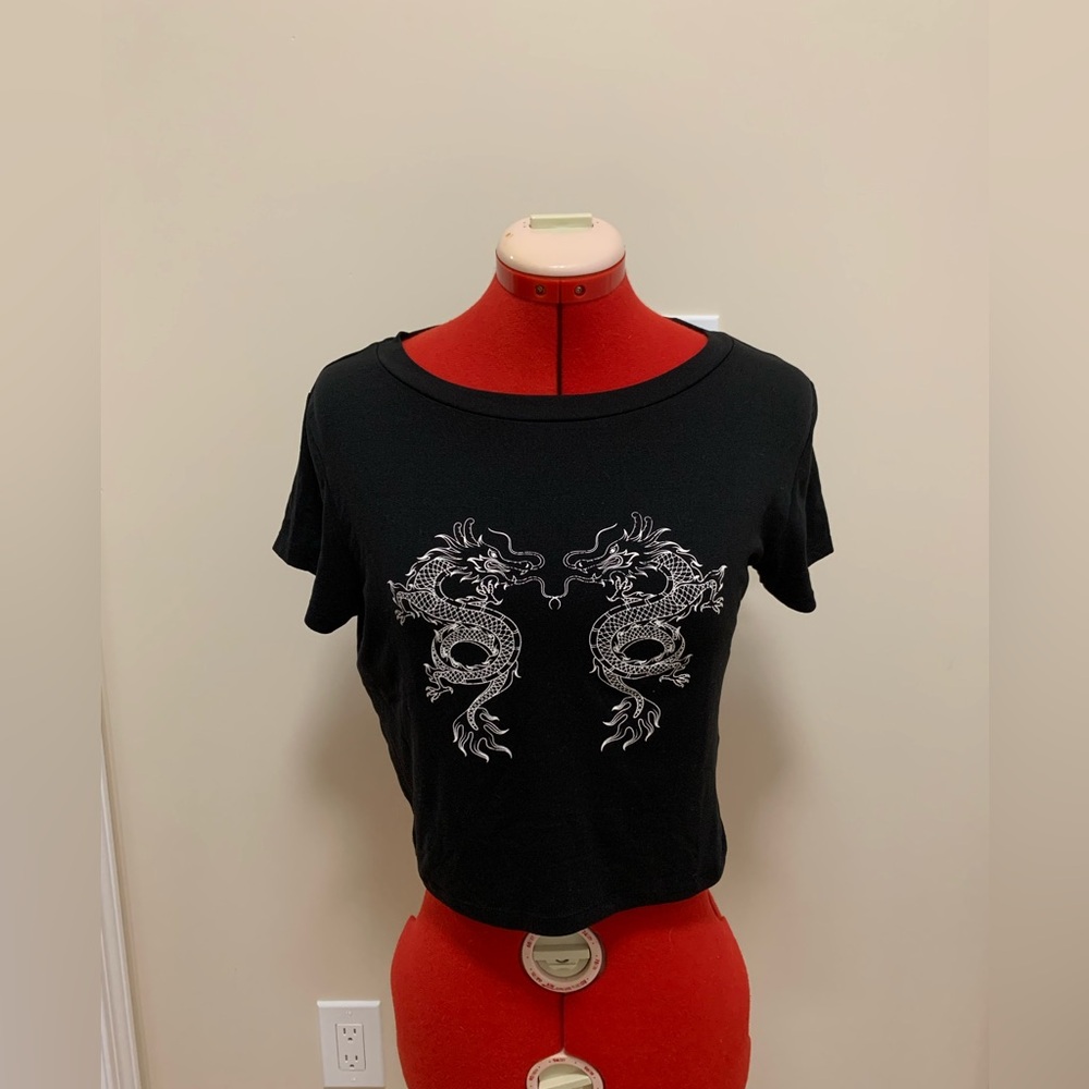 Urban Planet Dragon Short Sleeve Top